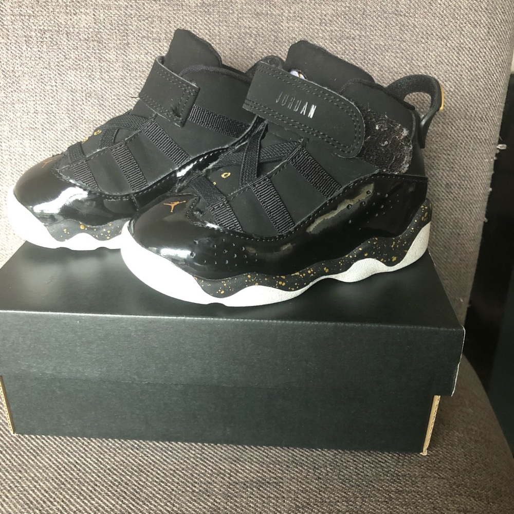 Girls’ Jordan 6 rings size 6